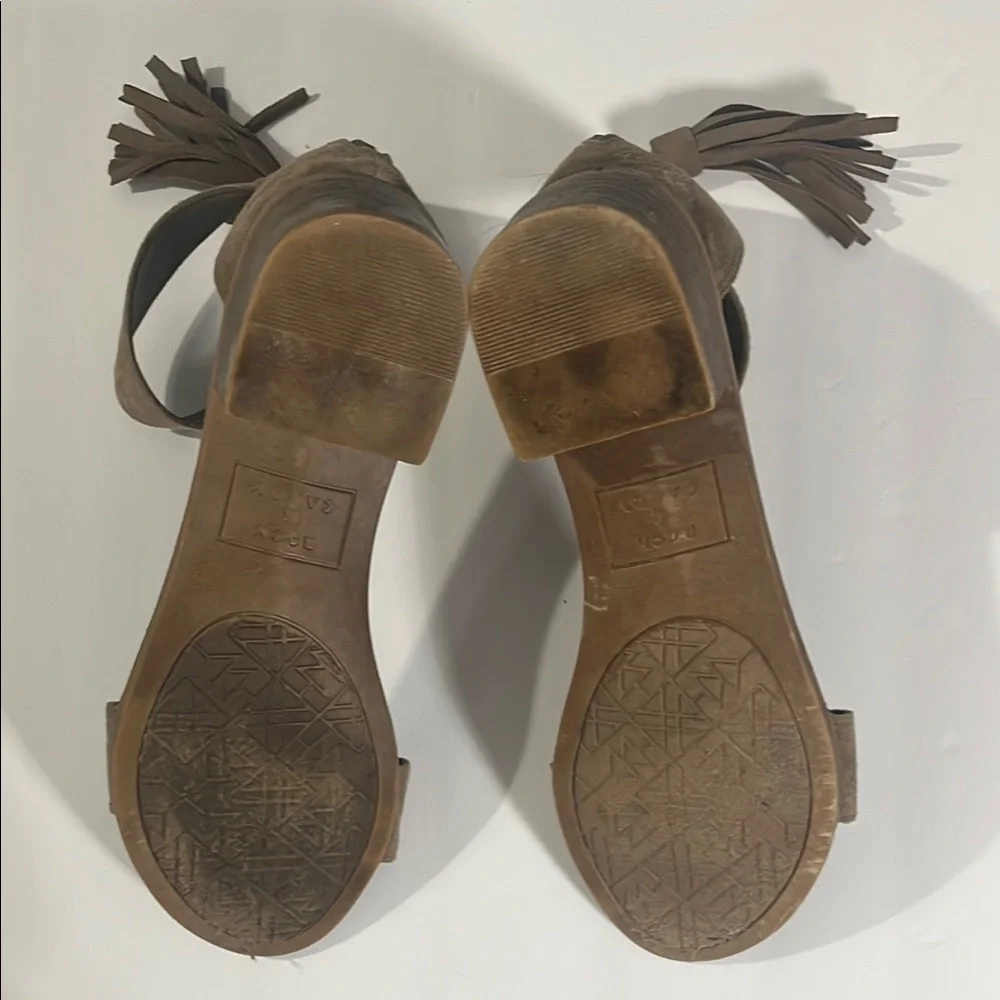 Rock & Candy Elegant Tan Suede Women's Sandals